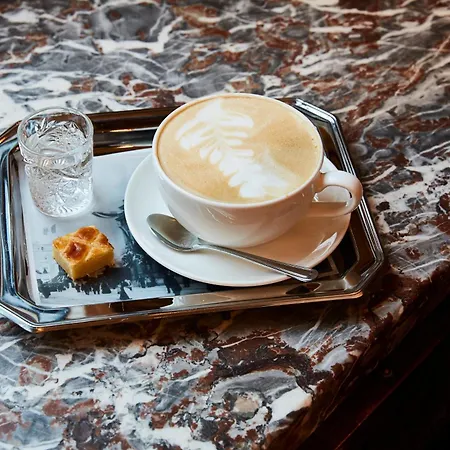 Hotel Indigo - Palace Noordeinde By Ihg 4*